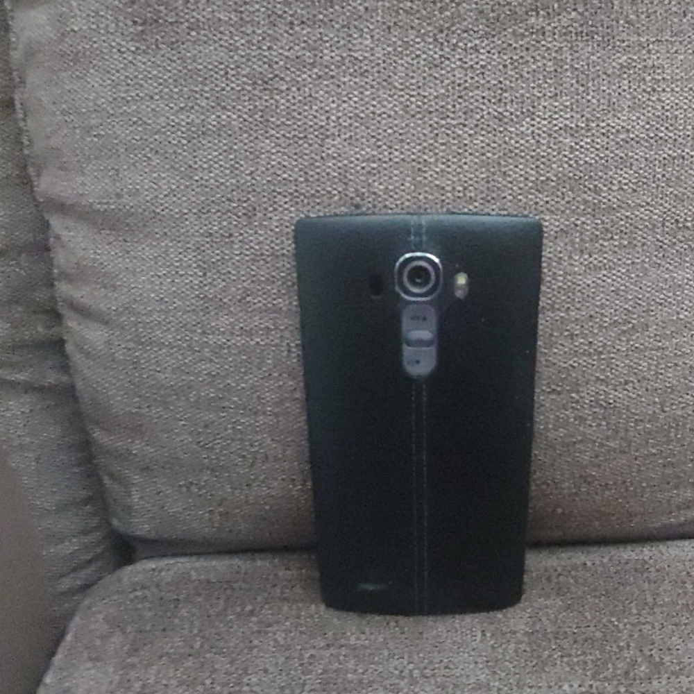 LG-G30 - Picture 2 of 2